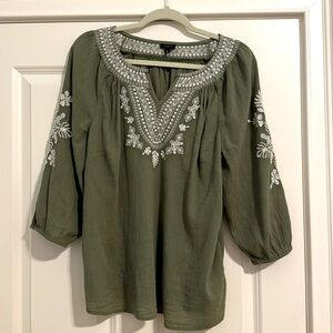 Women’s shirt from smoke free home